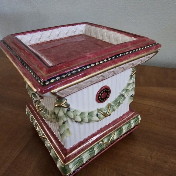 Fitz and Floyd Classics Vintage Equestrian Pillar Candle Holder Pedestal – Acorn - Picture 7 of 11